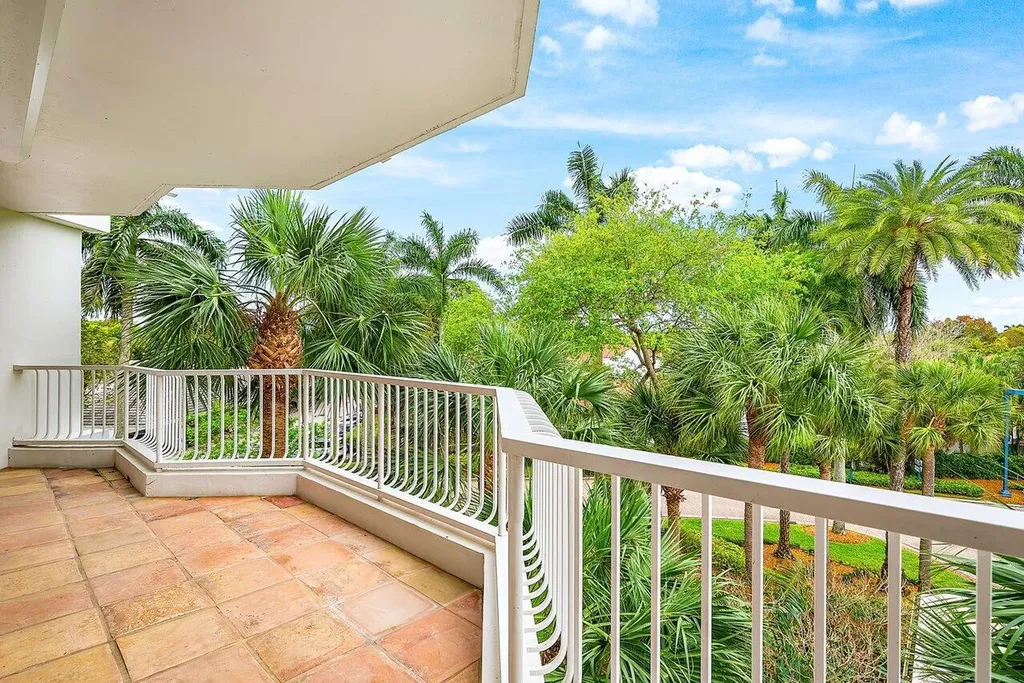 20320 Fairway Oaks Drive Boca Raton FL 33434