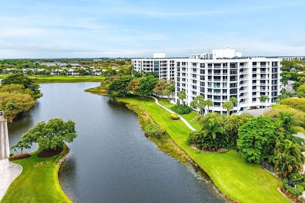 20320 Fairway Oaks Drive Boca Raton FL 33434