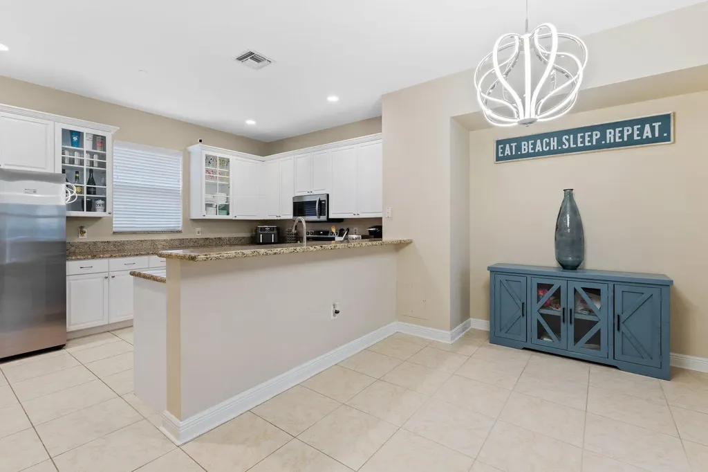 1033 NE 17th Way Fort Lauderdale FL 33304
