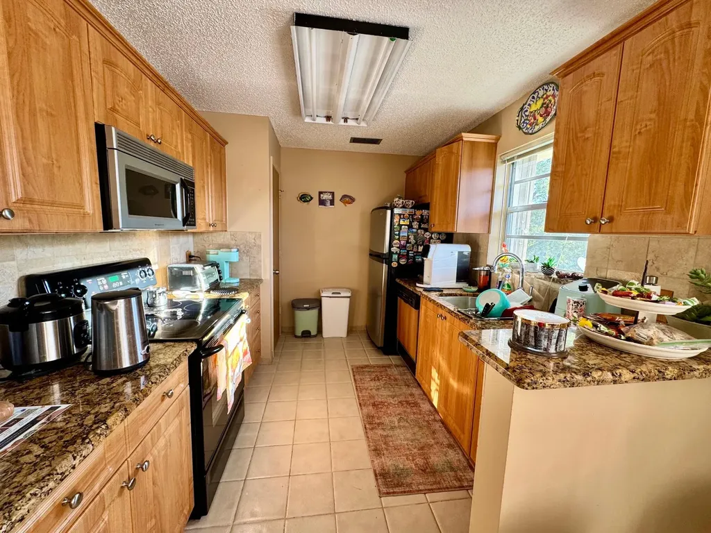 12 Lake Vista Trail Port St Lucie FL 34952