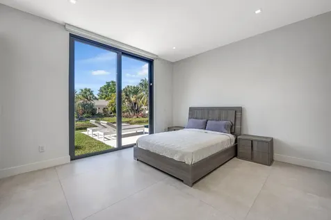 1000 SW 93rd Avenue Plantation FL 33324