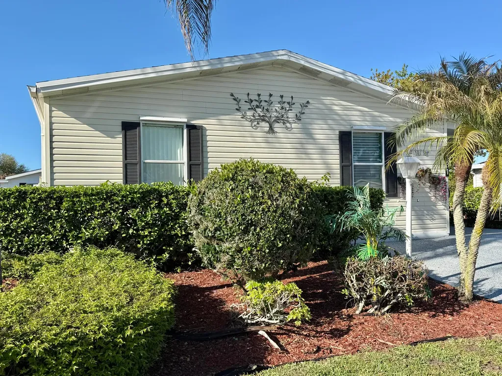 8181 14th Hole Drive Port St Lucie FL 34952