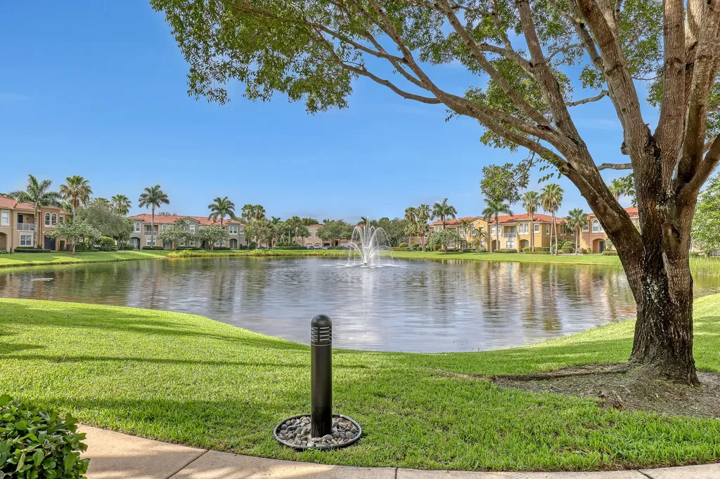 4851 Bonsai Circle Palm Beach Gardens FL 33418