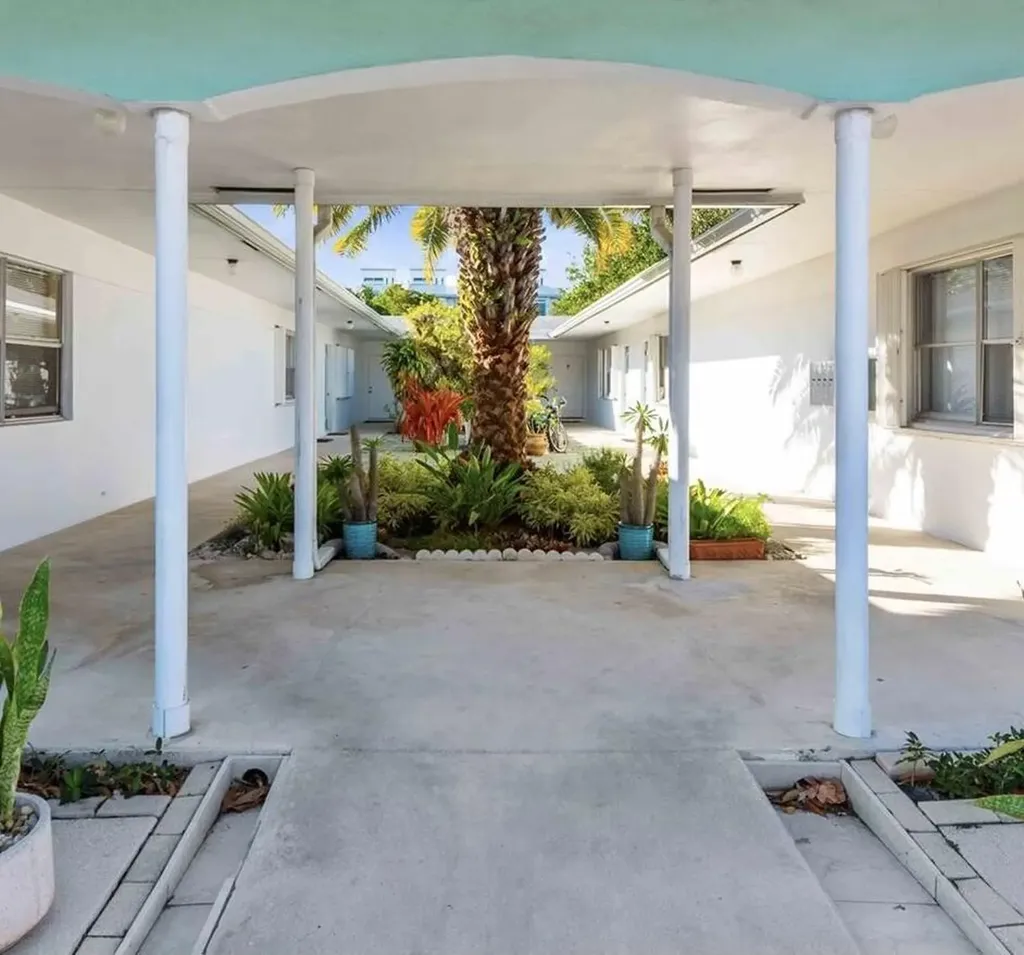 3240 NE 16th Street Pompano Beach FL 33062