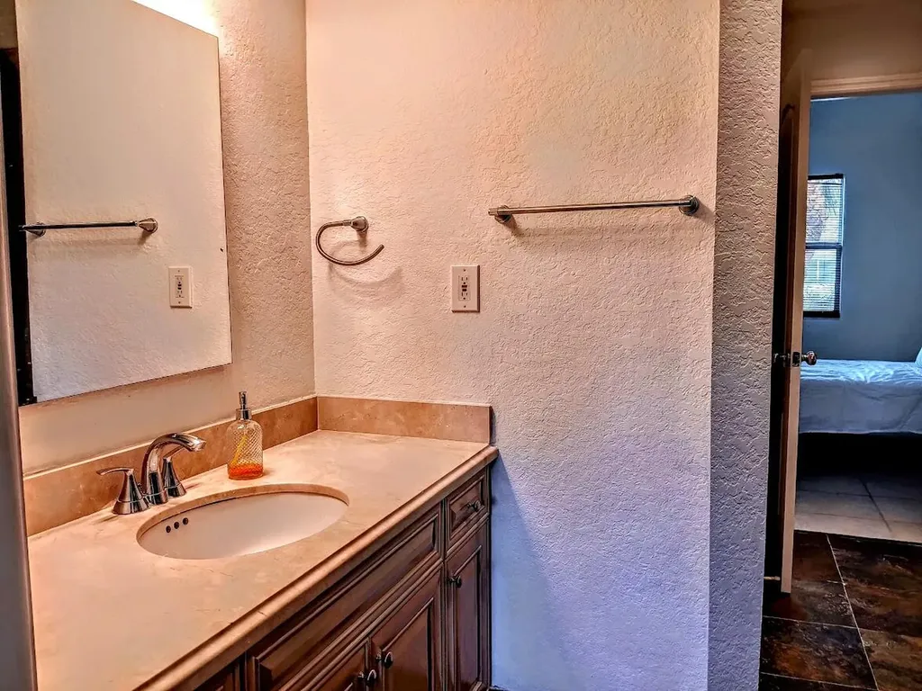 1827 NE 15th Avenue NE Fort Lauderdale FL 33305