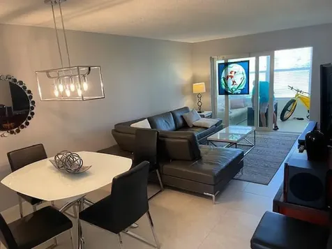 307 Lake Evelyn Drive West Palm Beach FL 33411