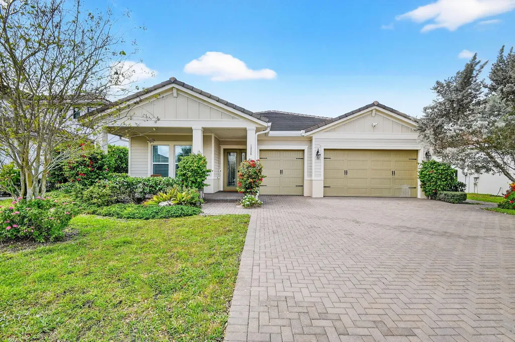1055 Ember Ridge Run Loxahatchee FL 33470