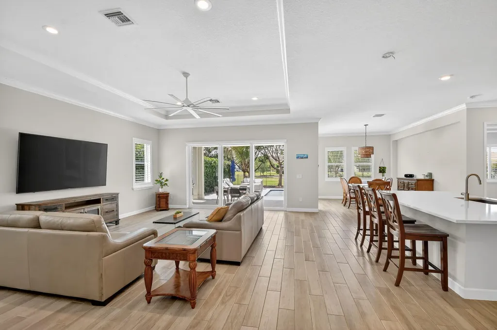 1055 Ember Ridge Run Loxahatchee FL 33470