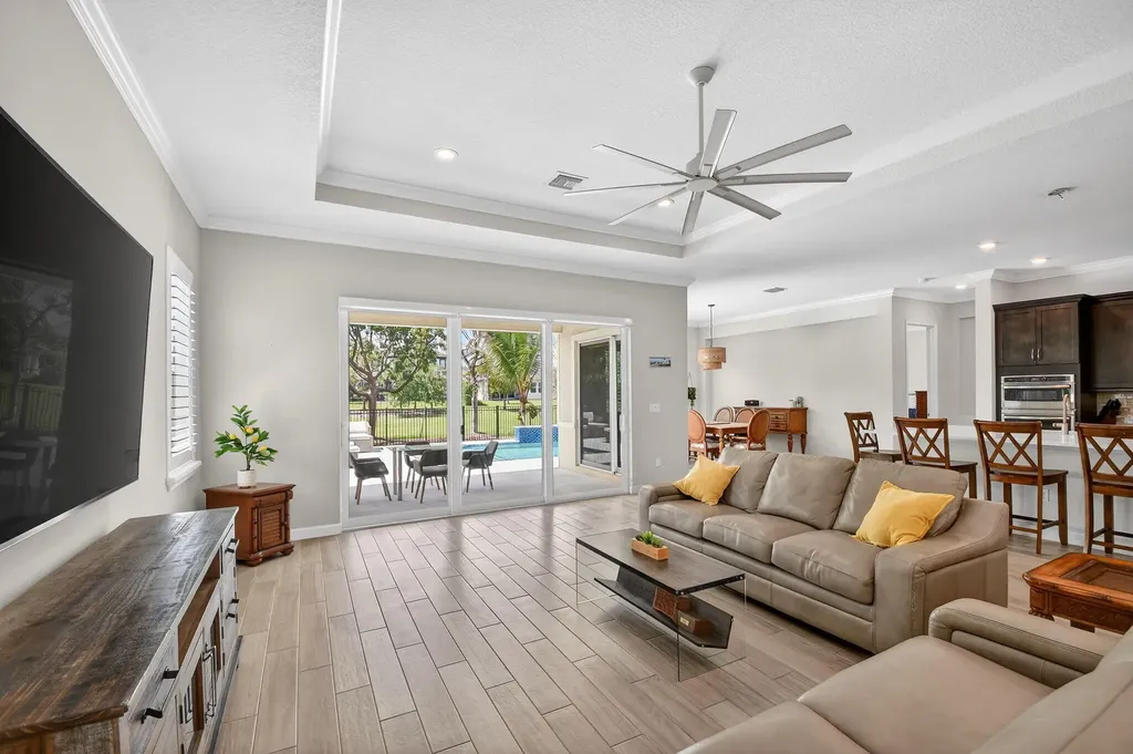 1055 Ember Ridge Run Loxahatchee FL 33470