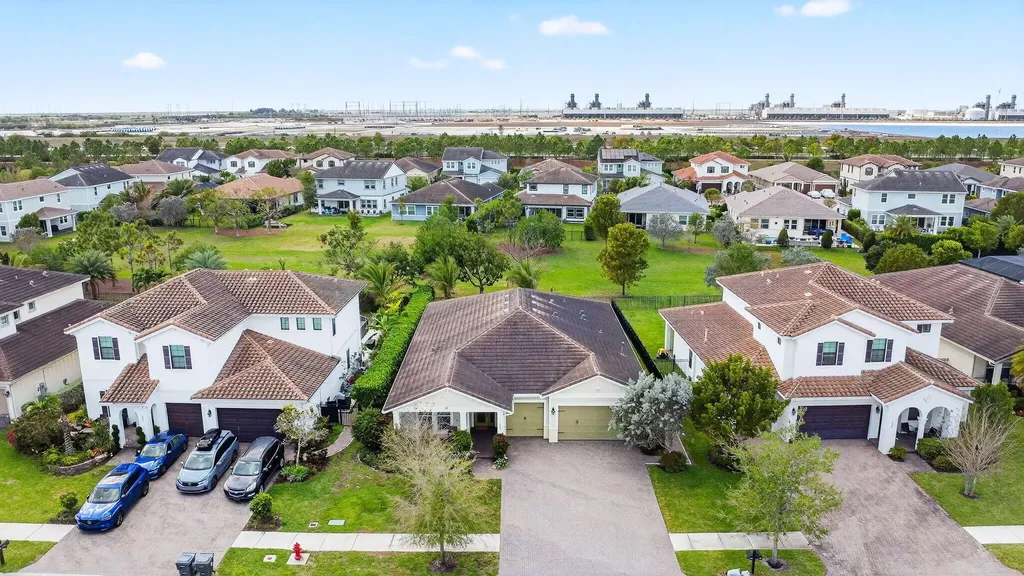 1055 Ember Ridge Run Loxahatchee FL 33470