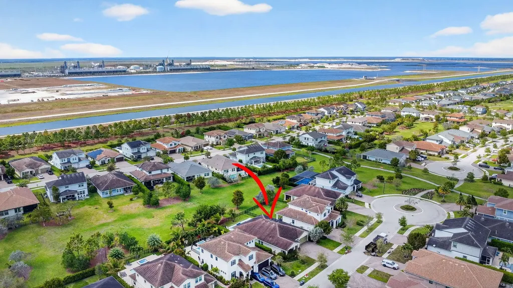 1055 Ember Ridge Run Loxahatchee FL 33470