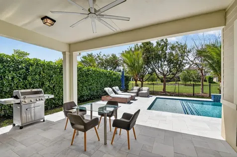 1055 Ember Ridge Run Loxahatchee FL 33470