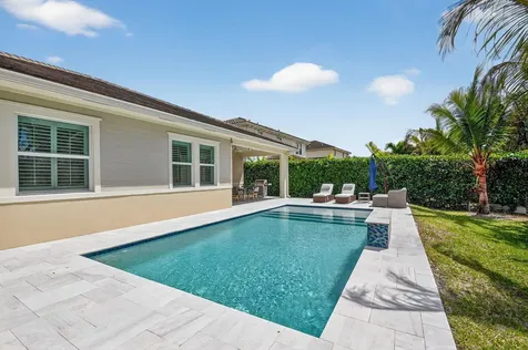 1055 Ember Ridge Run Loxahatchee FL 33470