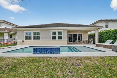 1055 Ember Ridge Run Loxahatchee FL 33470