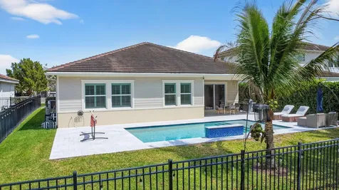 1055 Ember Ridge Run Loxahatchee FL 33470