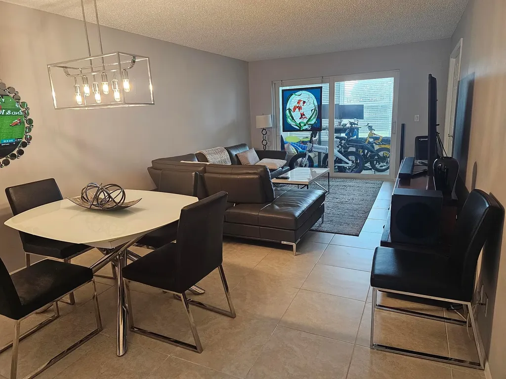 307 Lake Evelyn Drive West Palm Beach FL 33411