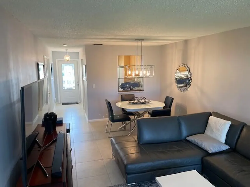 307 Lake Evelyn Drive West Palm Beach FL 33411