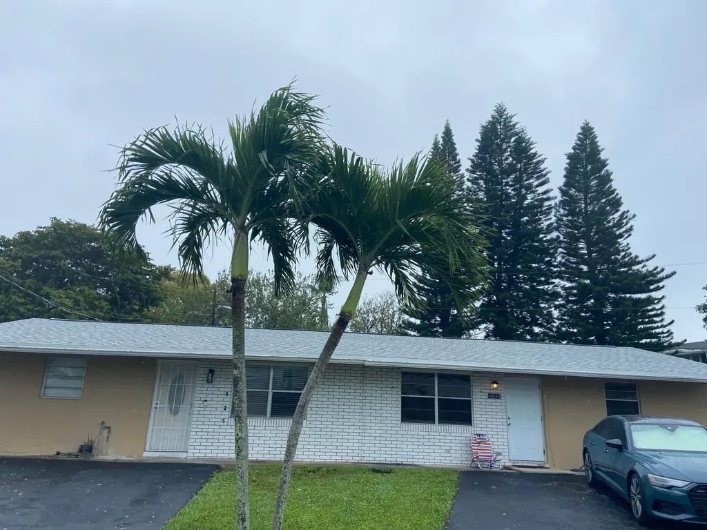 2835 Duke Delray Beach FL 33445