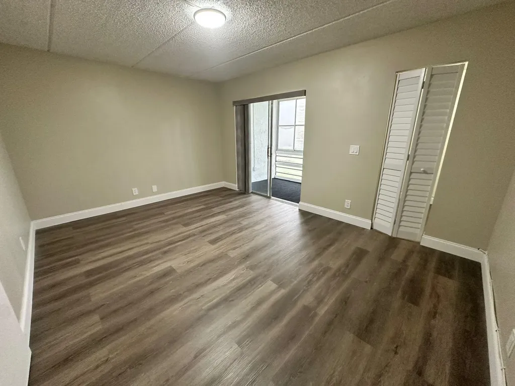 500 Village Green Circle W Palm Springs FL 33461