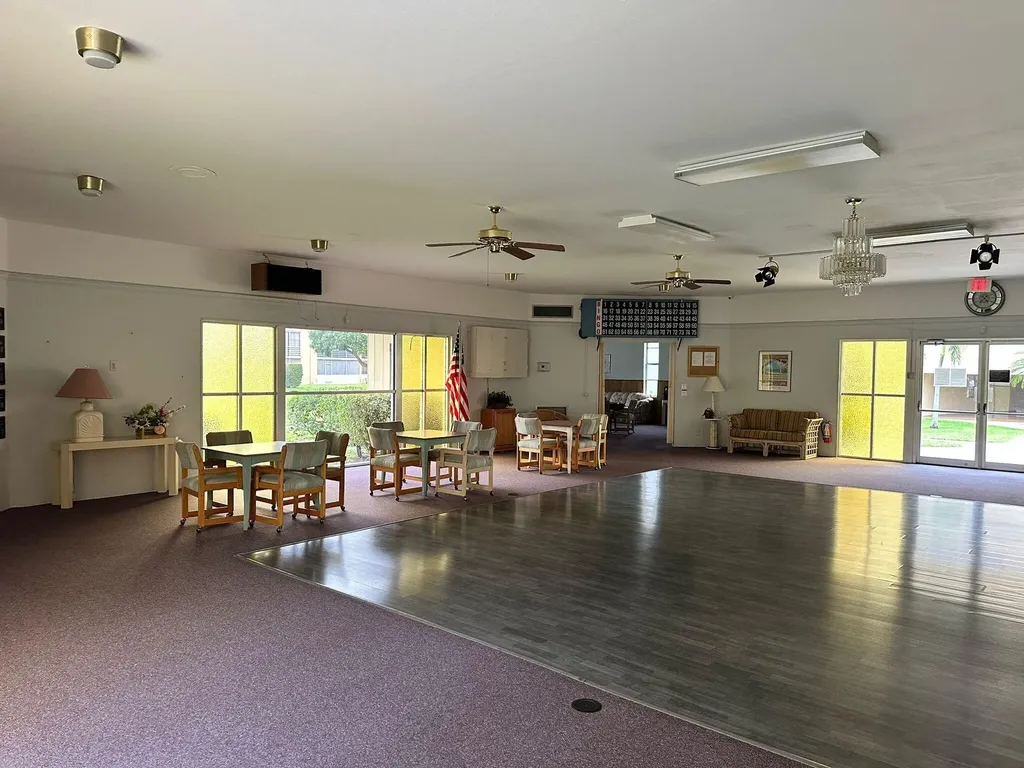 500 Village Green Circle W Palm Springs FL 33461