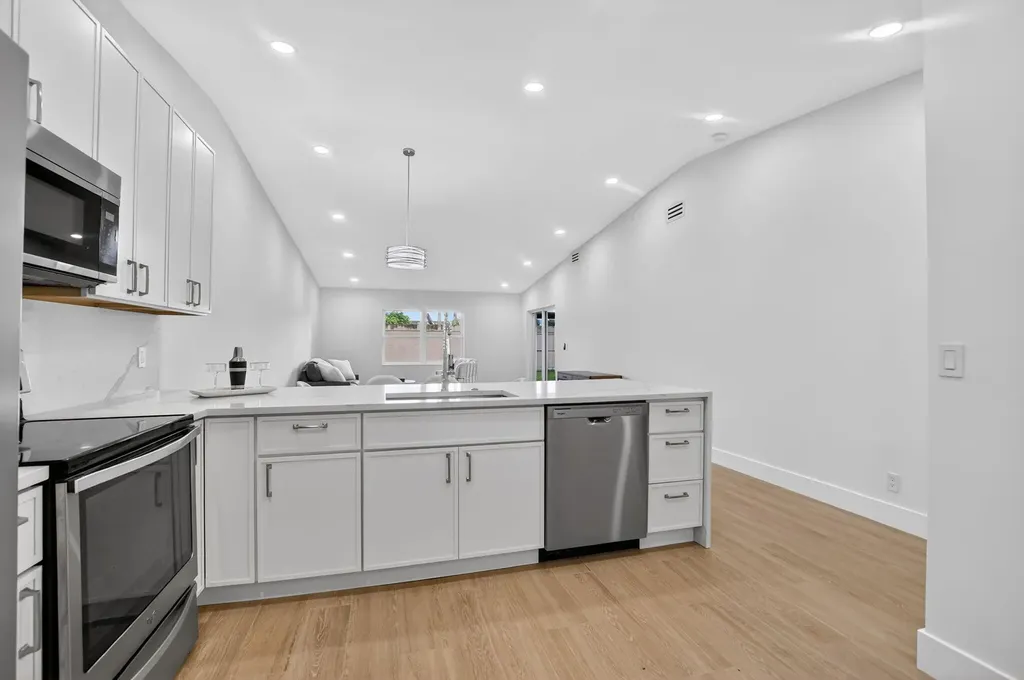 8188 Summerbreeze Lane Boca Raton FL 33496