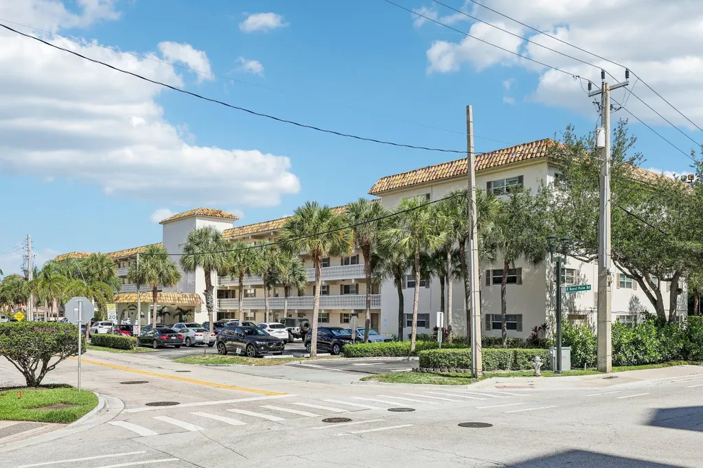 200 E Royal Palm Road Boca Raton FL 33432