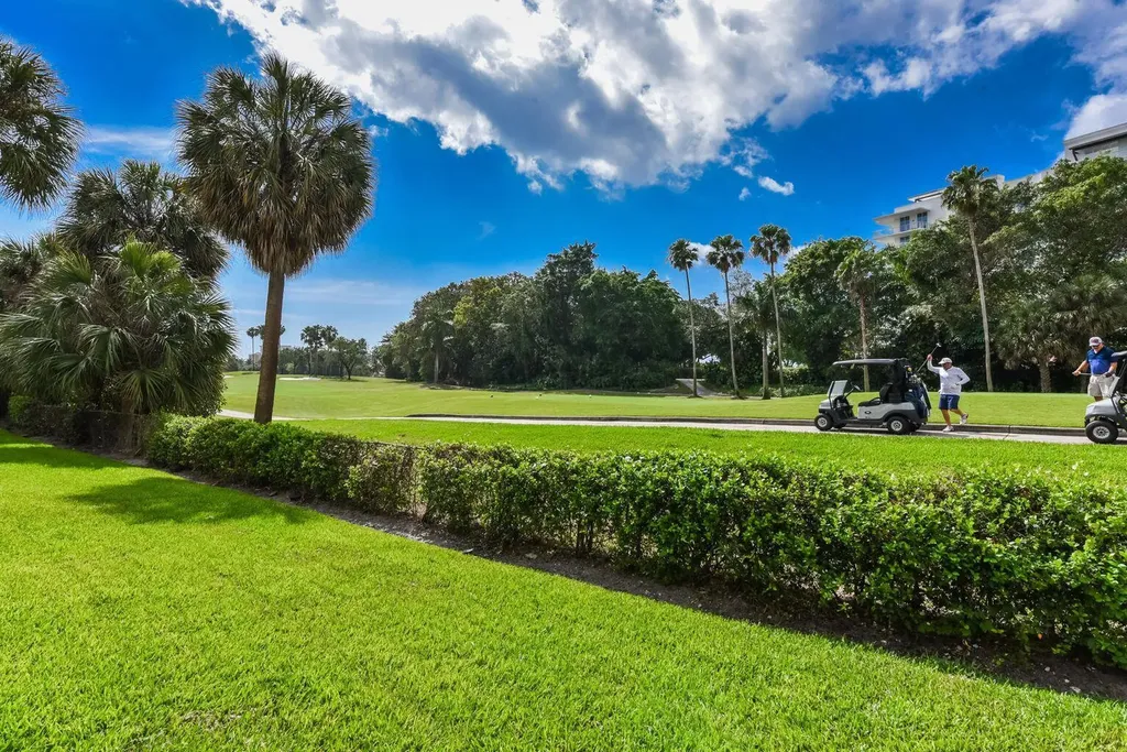 200 E Royal Palm Road Boca Raton FL 33432