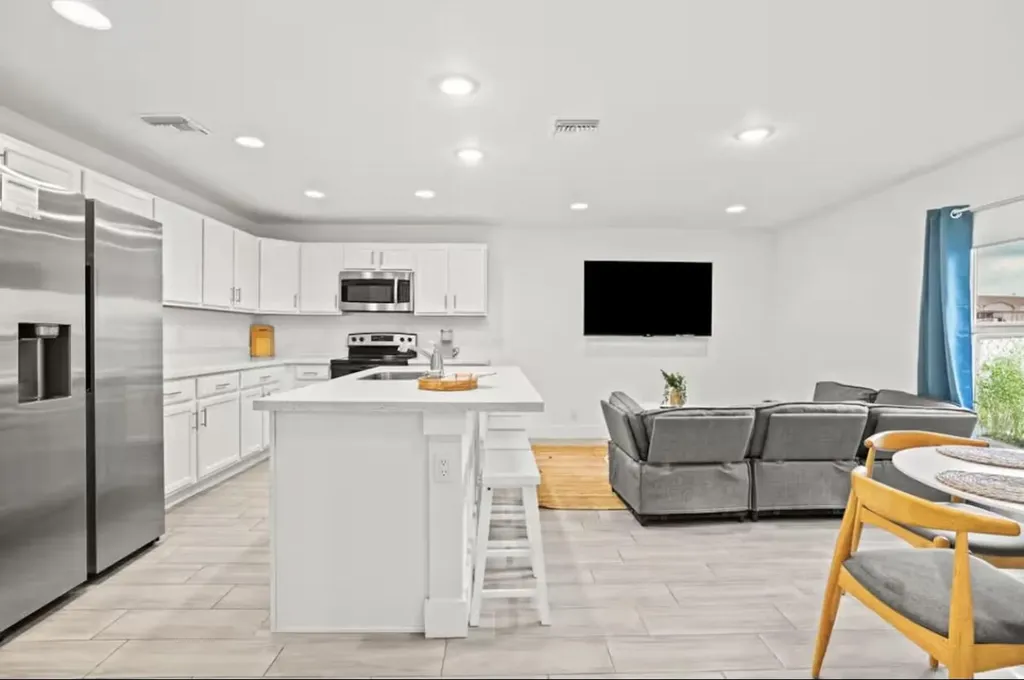 565 Lilac Court West Palm Beach FL 33407
