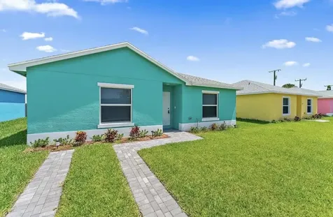 565 Lilac Court West Palm Beach FL 33407
