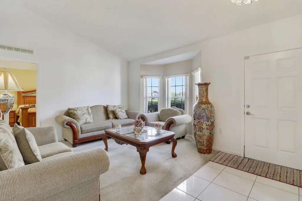 702 SE Lighthouse Avenue SE Port St Lucie FL 34983