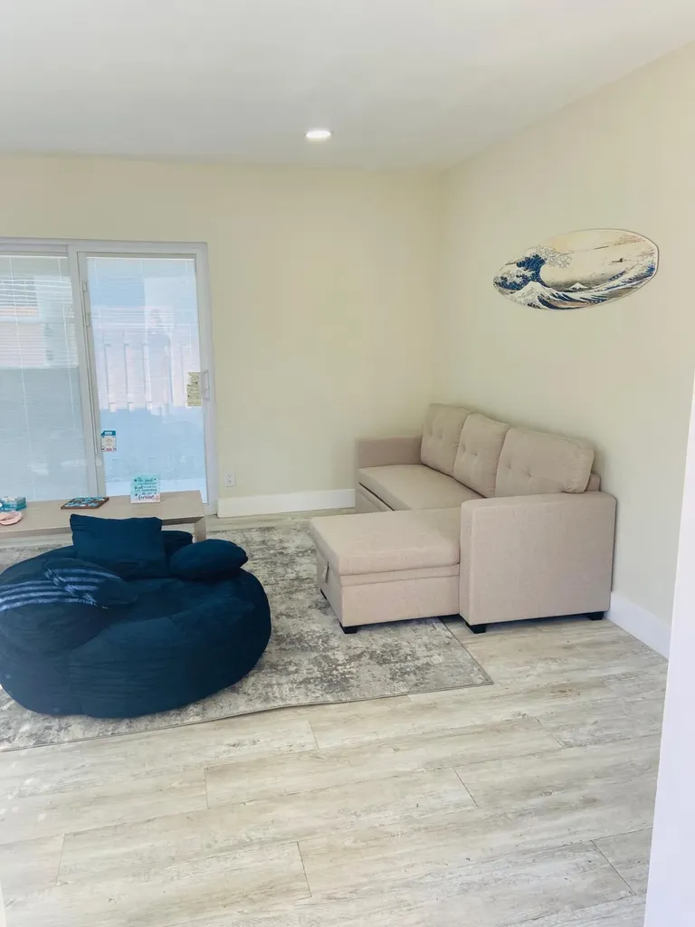 615 NE 2nd Avenue Delray Beach FL 33444