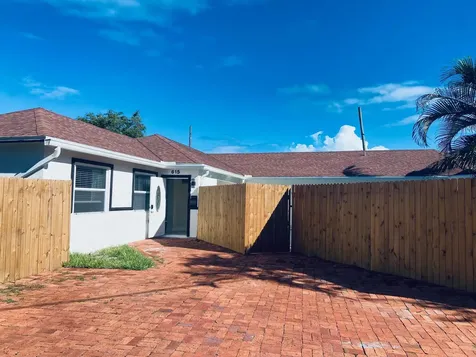 615 NE 2nd Avenue Delray Beach FL 33444