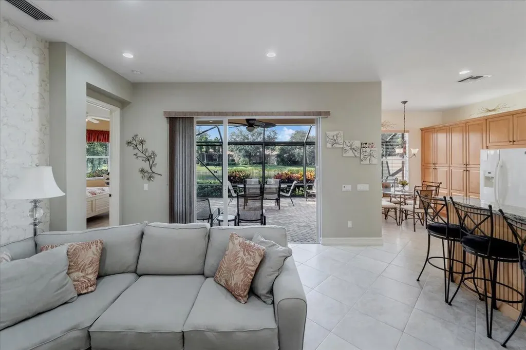 10599 Silverton Lane Boynton Beach FL 33437