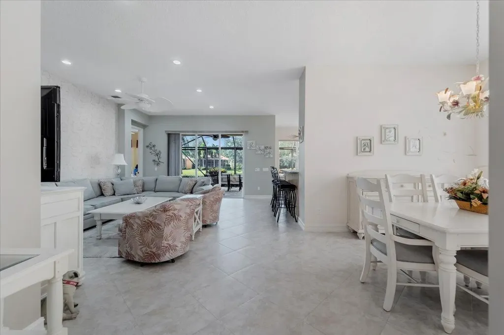 10599 Silverton Lane Boynton Beach FL 33437