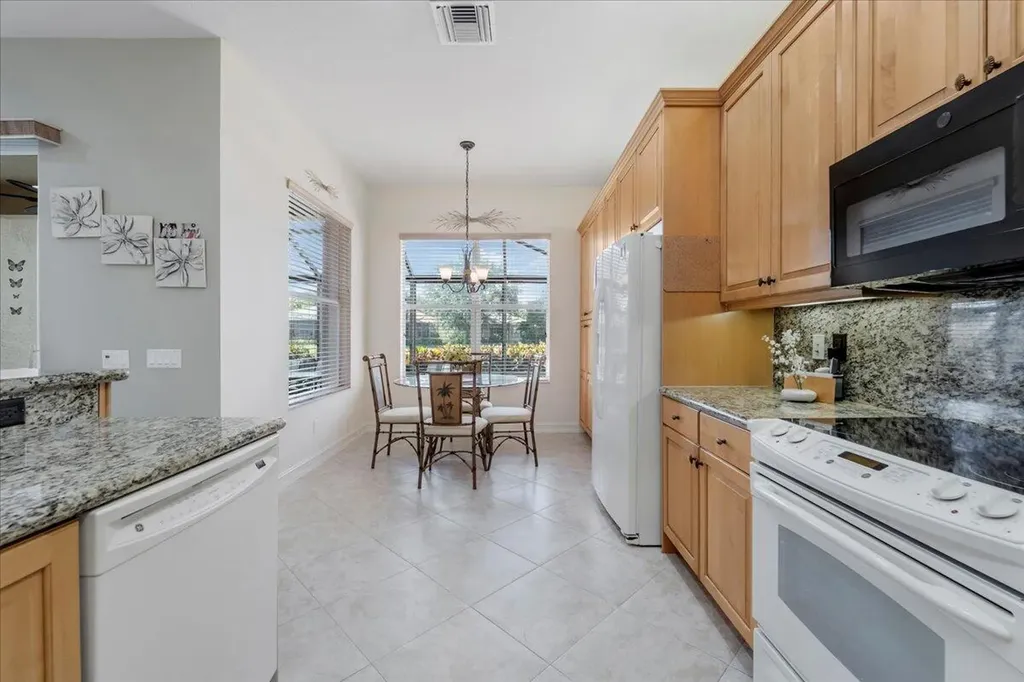 10599 Silverton Lane Boynton Beach FL 33437