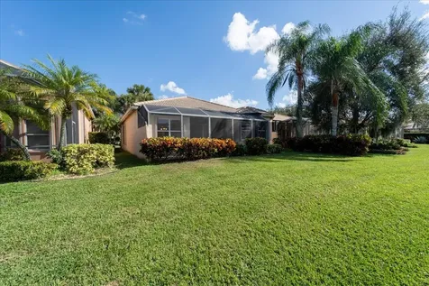 10599 Silverton Lane Boynton Beach FL 33437