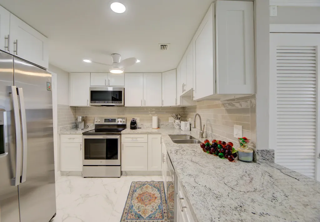 305 N Pompano Beach Boulevard Pompano Beach FL 33062