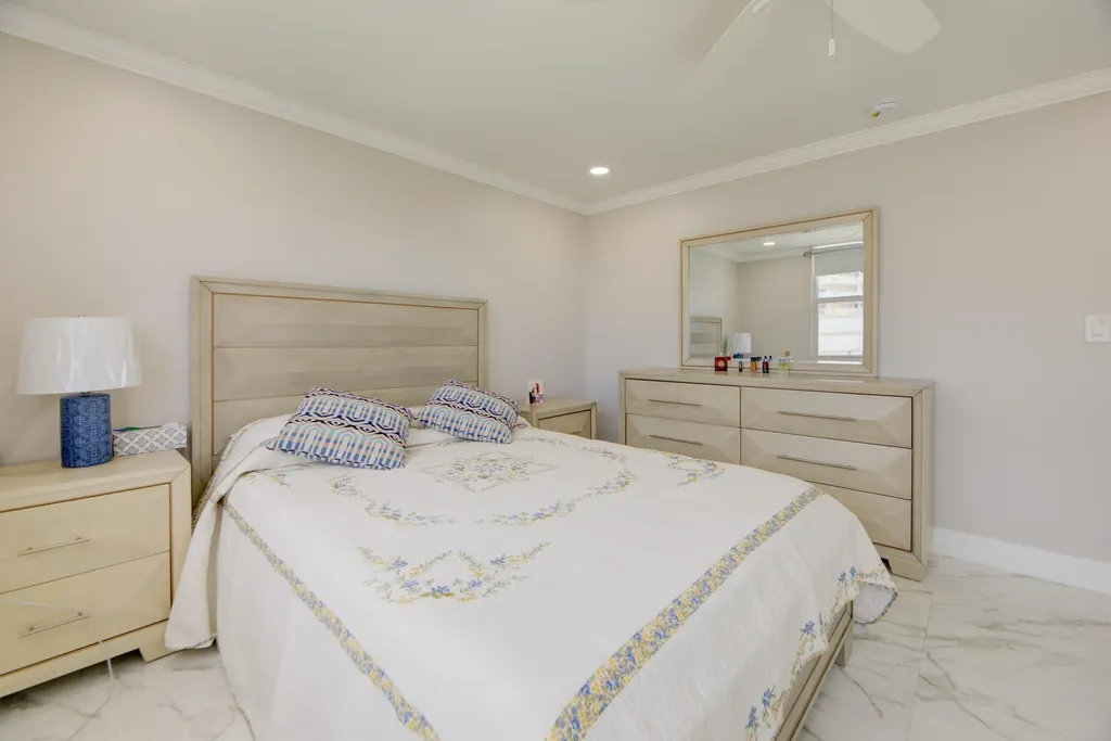305 N Pompano Beach Boulevard Pompano Beach FL 33062