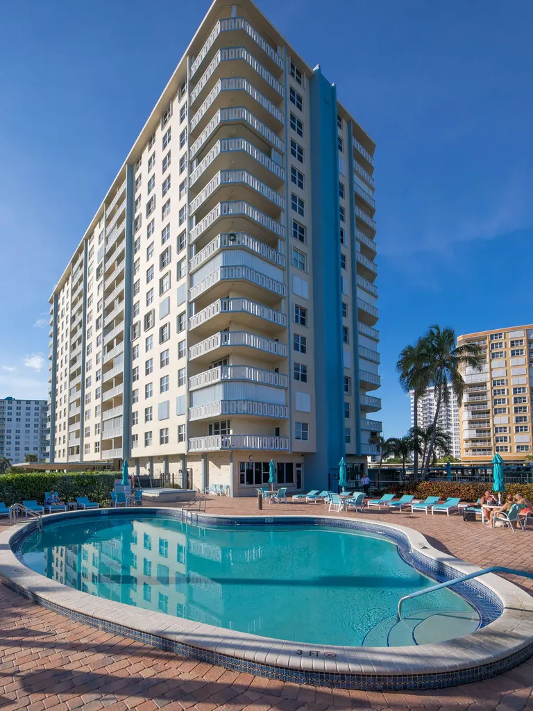 305 N Pompano Beach Boulevard Pompano Beach FL 33062