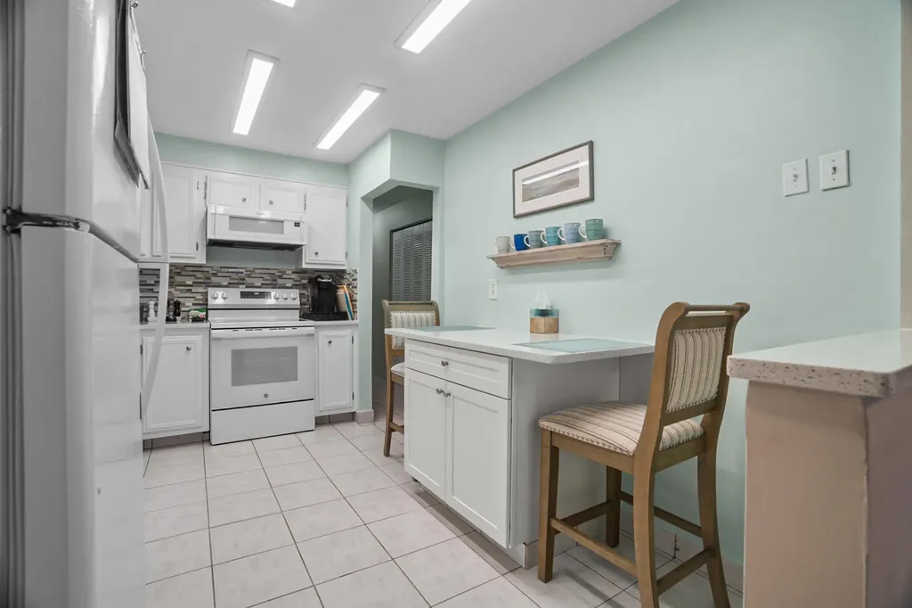 8713 NW 10th Street Plantation FL 33322