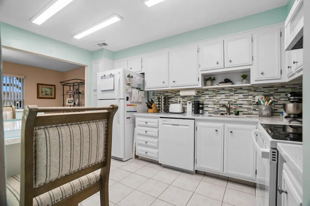 8713 NW 10th Street Plantation FL 33322