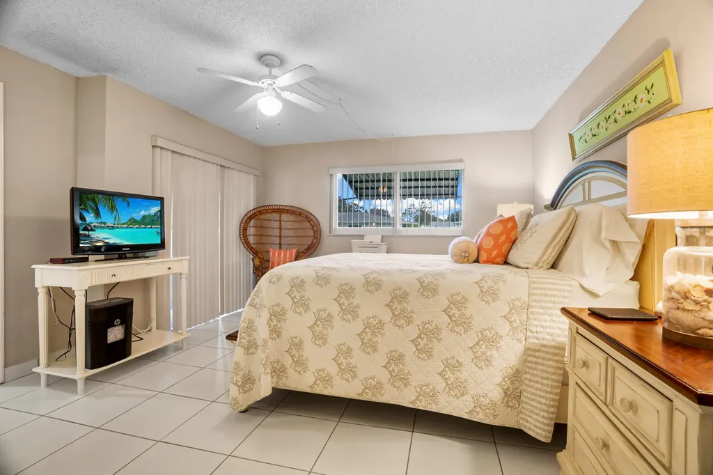 8713 NW 10th Street Plantation FL 33322