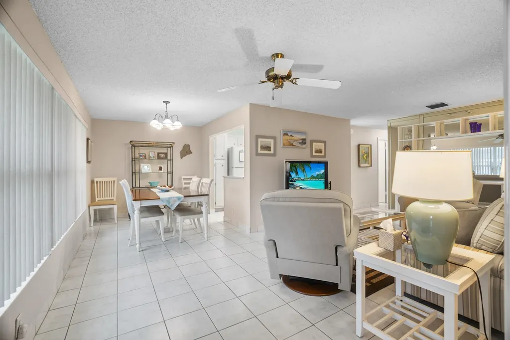 8713 NW 10th Street Plantation FL 33322