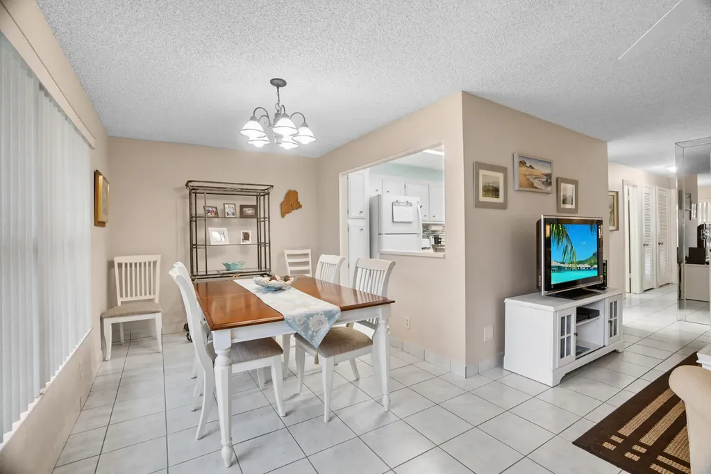 8713 NW 10th Street Plantation FL 33322