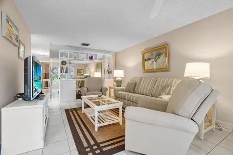 8713 NW 10th Street Plantation FL 33322