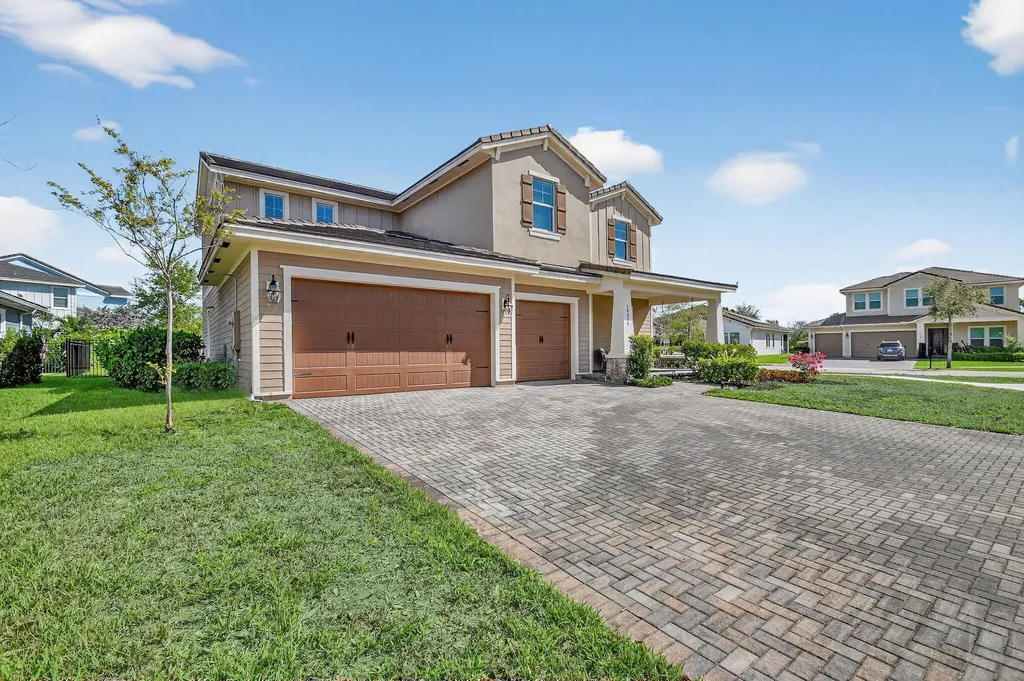 19535 Split Rail Run Loxahatchee FL 33470