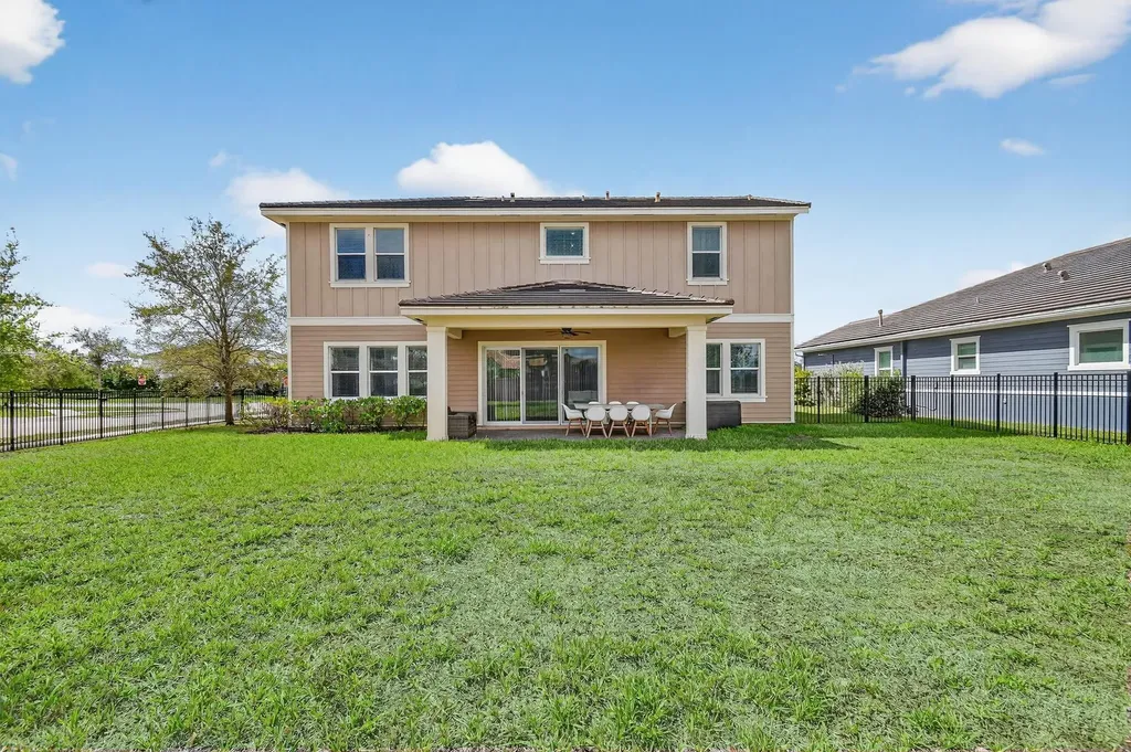 19535 Split Rail Run Loxahatchee FL 33470