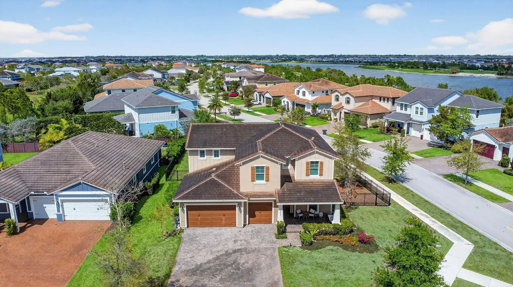 19535 Split Rail Run Loxahatchee FL 33470