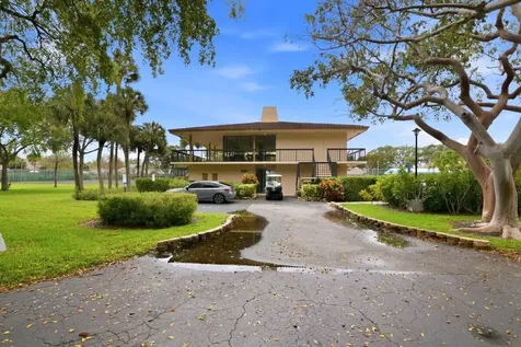 5340 NW 2nd Avenue Boca Raton FL 33487