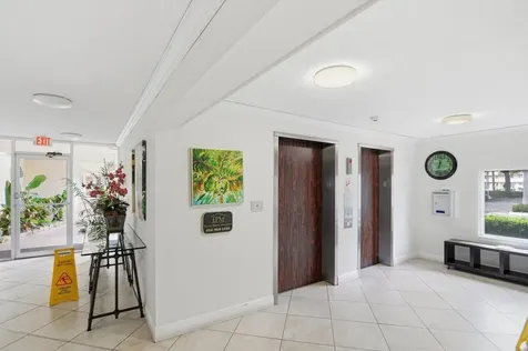 5340 NW 2nd Avenue Boca Raton FL 33487